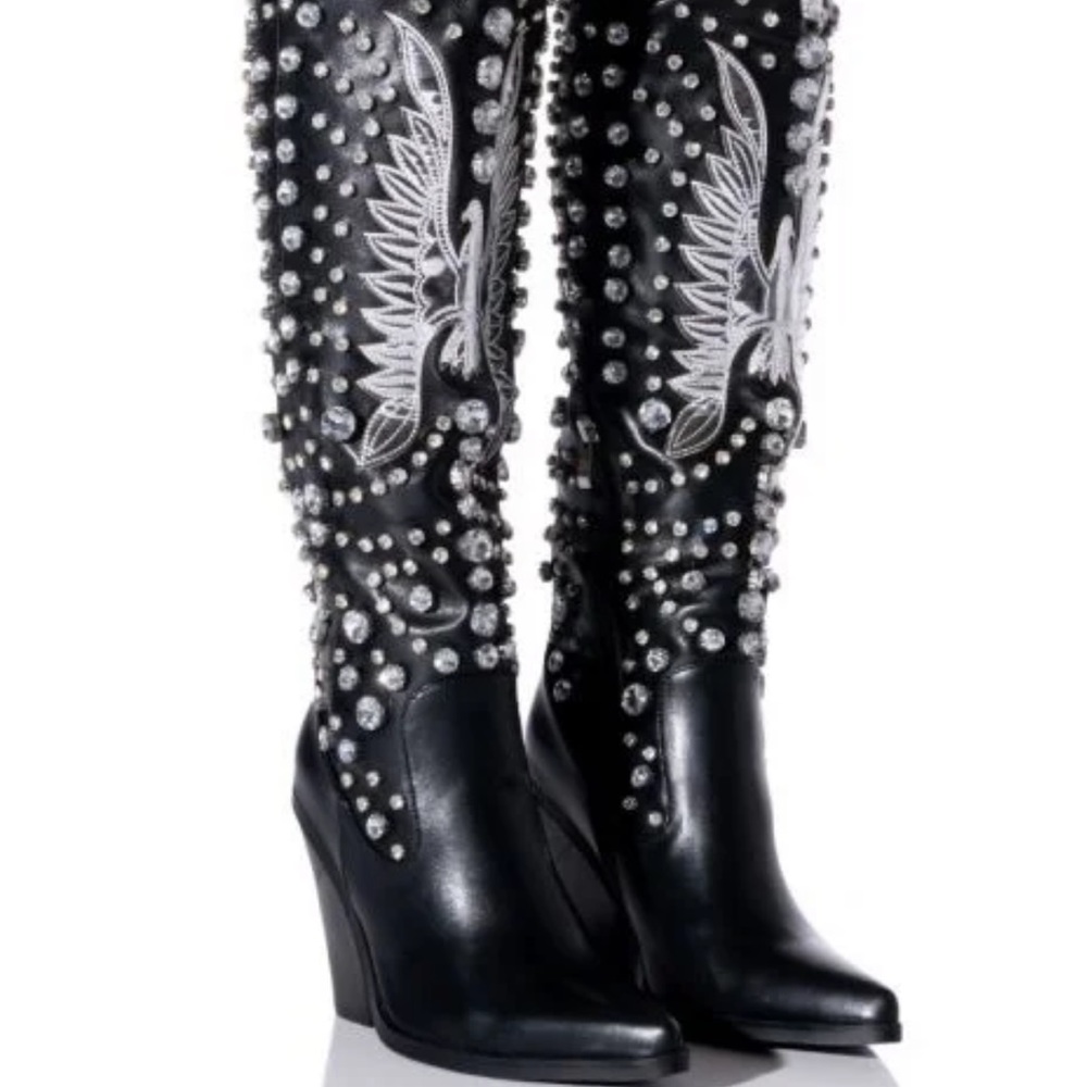 New black boots ✨